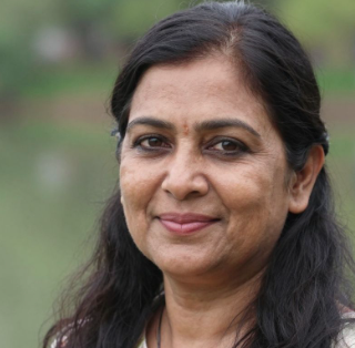 Understanding Estrogen Replacement Therapy: Benefits, Risks, and Alternatives