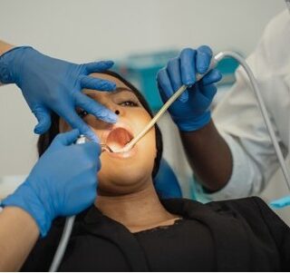 Streamlined Oral Surgery Solutions Using Dentist Online Appointment Options